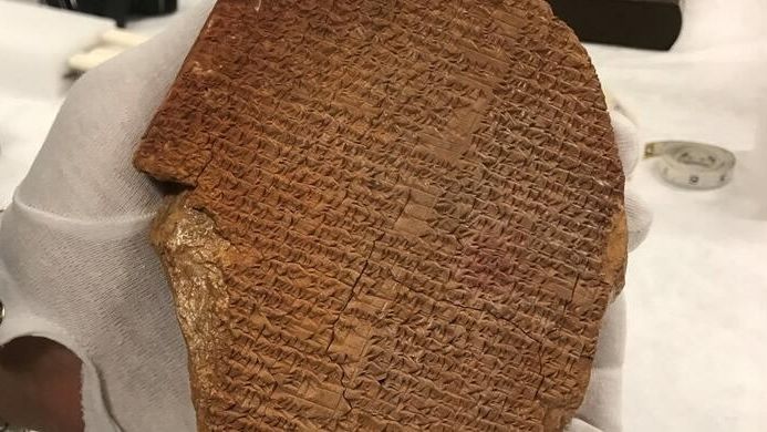 Do Iráku se vrátí Gilgamešova tabulka a tisíc dalších ukradených památek